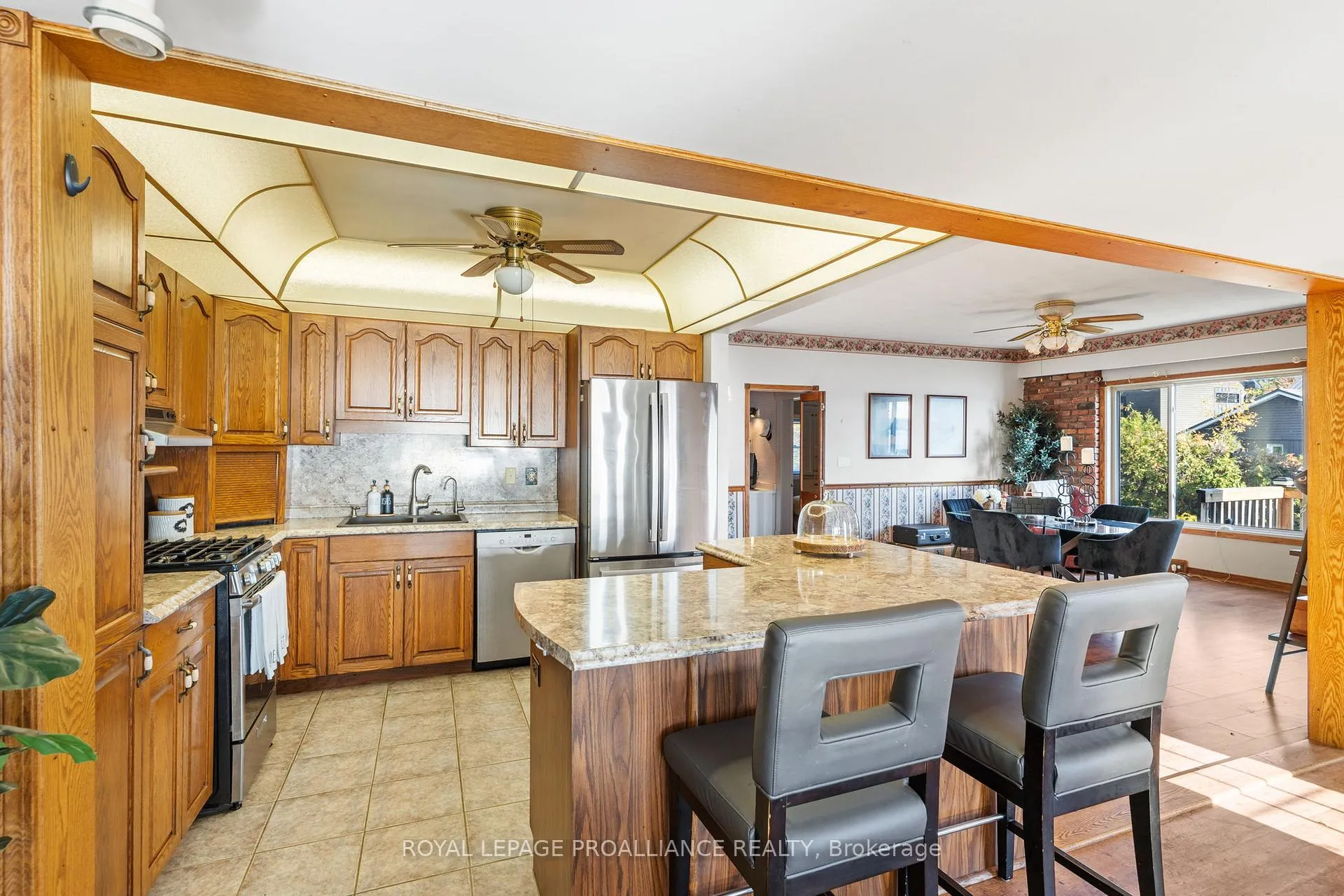 Photo 5 of 1185 County Road 2 E, Augusta, Augusta Twp — HOMEH
