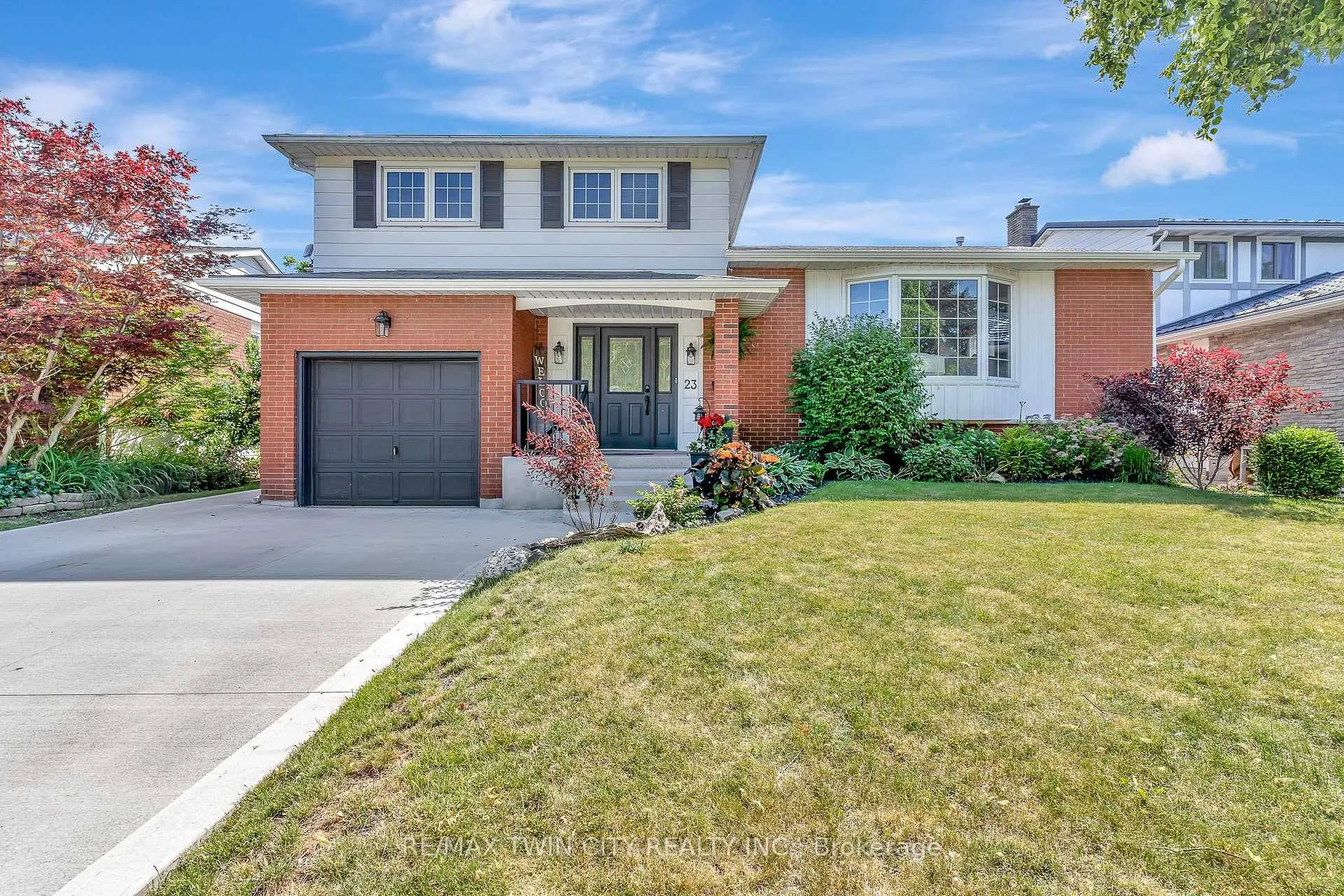 Photo 1 of 23 Meadowbrook Drive, Kitchener — HOMEH