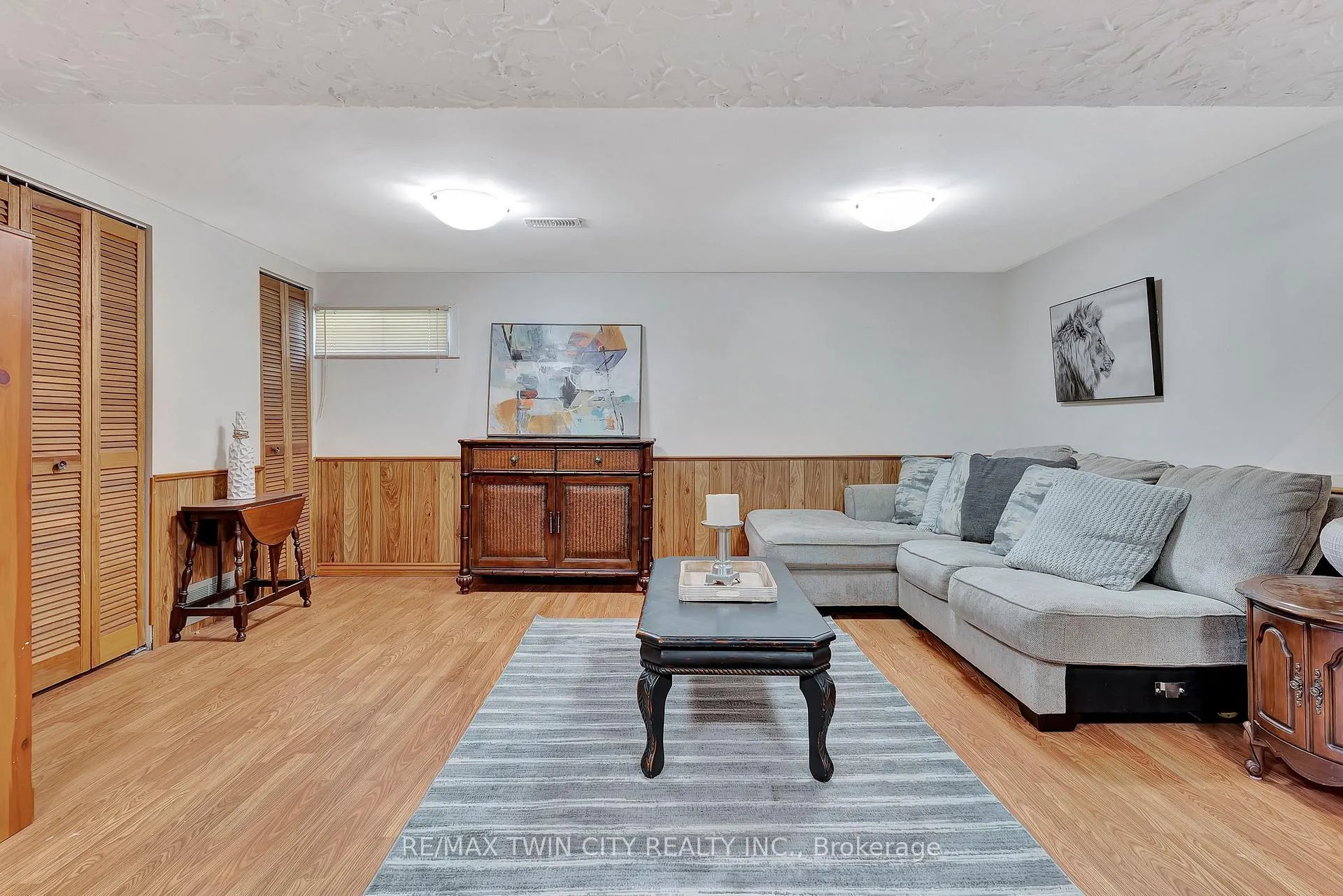 Photo 33 of 23 Meadowbrook Drive, Kitchener — HOMEH