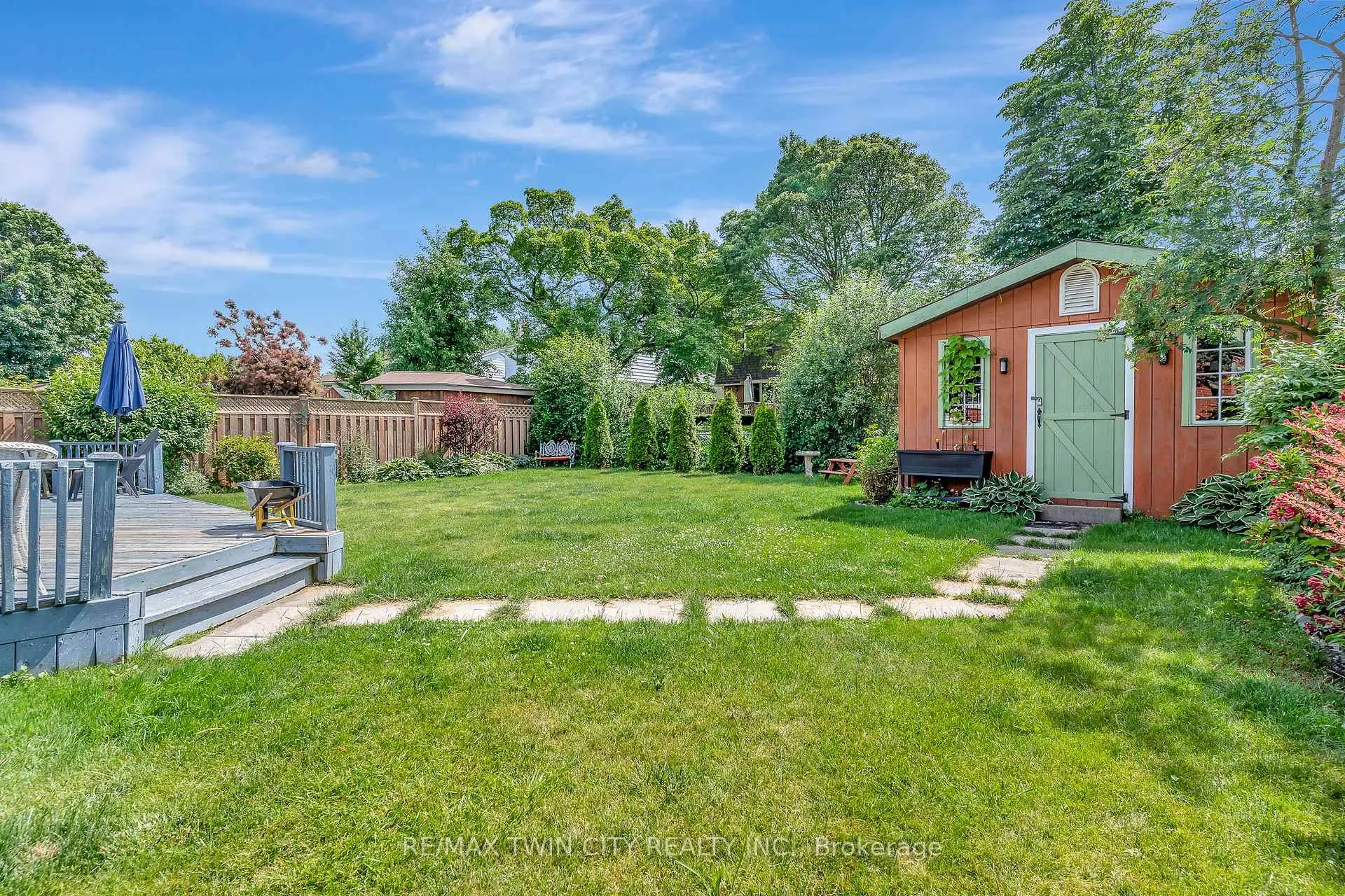 Photo 41 of 23 Meadowbrook Drive, Kitchener — HOMEH