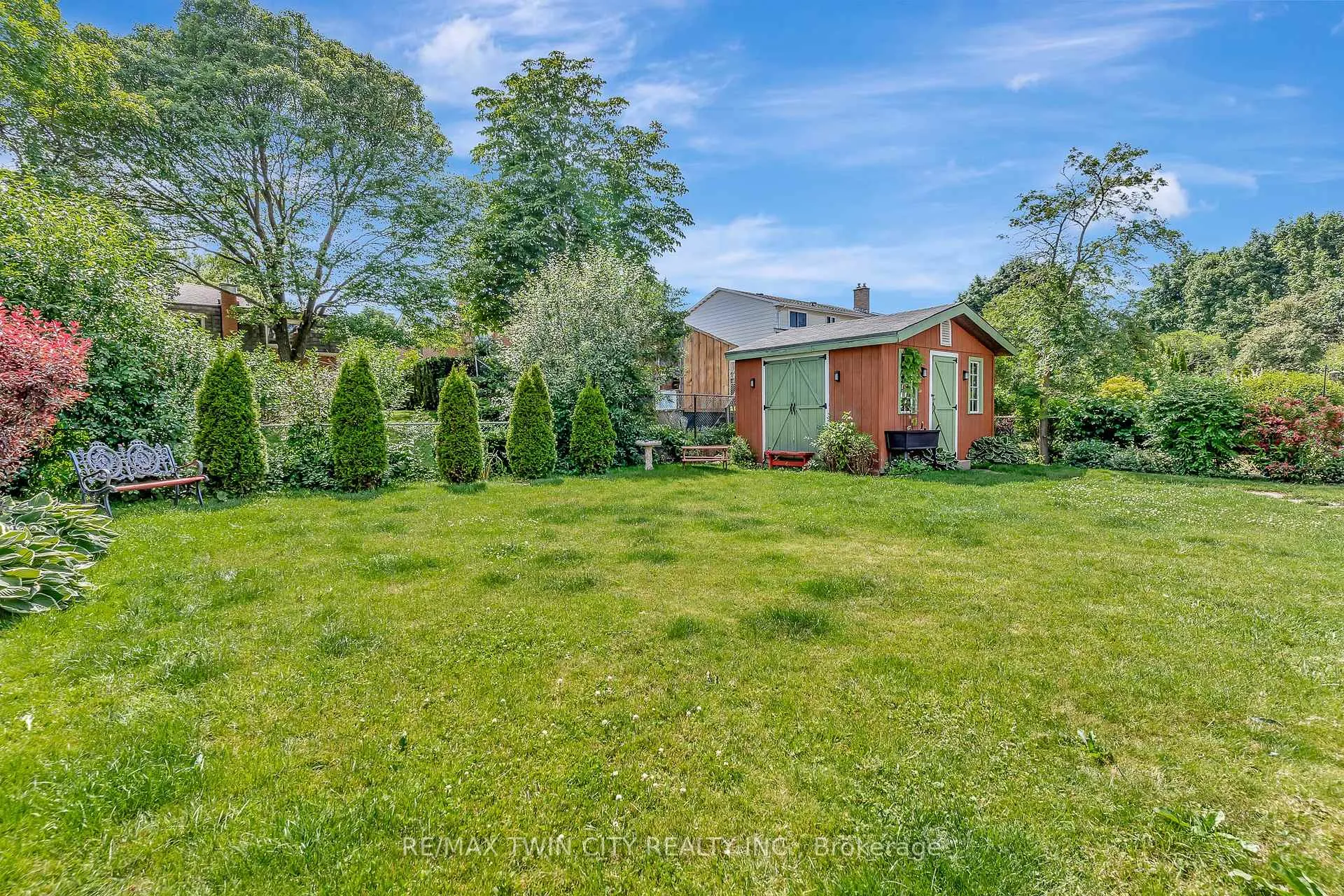 Photo 43 of 23 Meadowbrook Drive, Kitchener — HOMEH