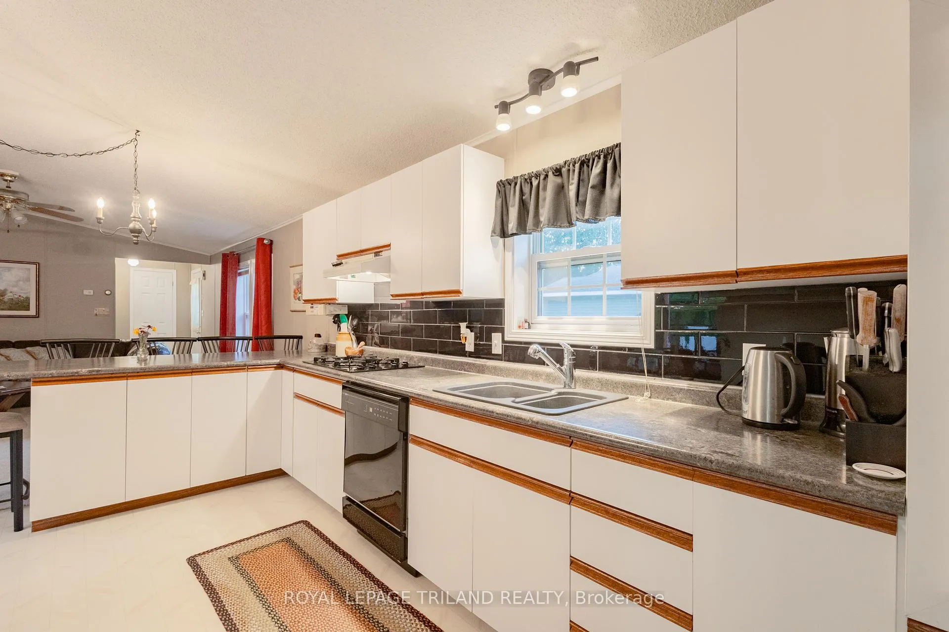 Photo 25 of 14 Dominican Lane, Bluewater, Hay — HOMEH