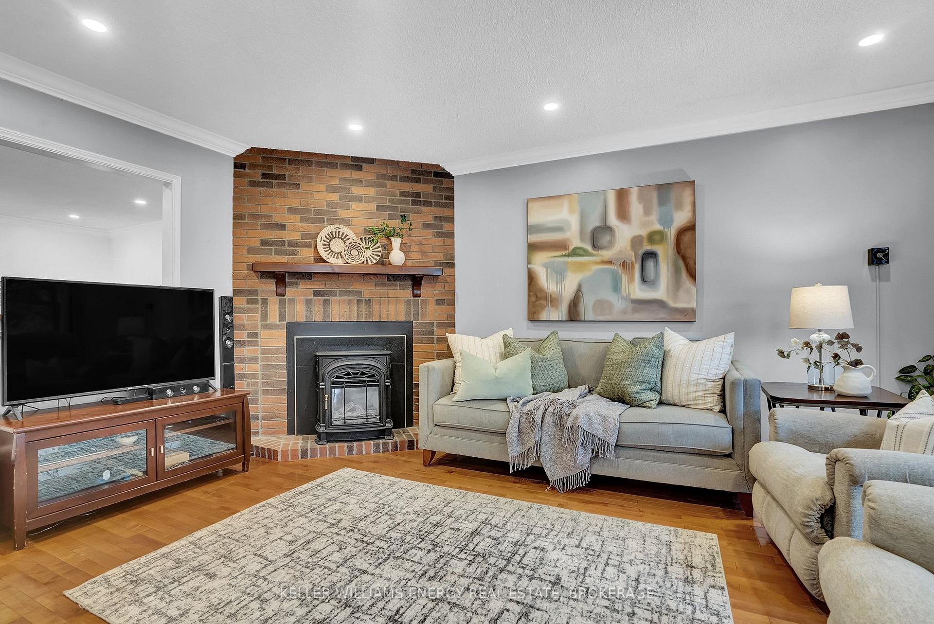 Photo 8 of 74 Kearney Drive, Ajax, Central West — HOMEH