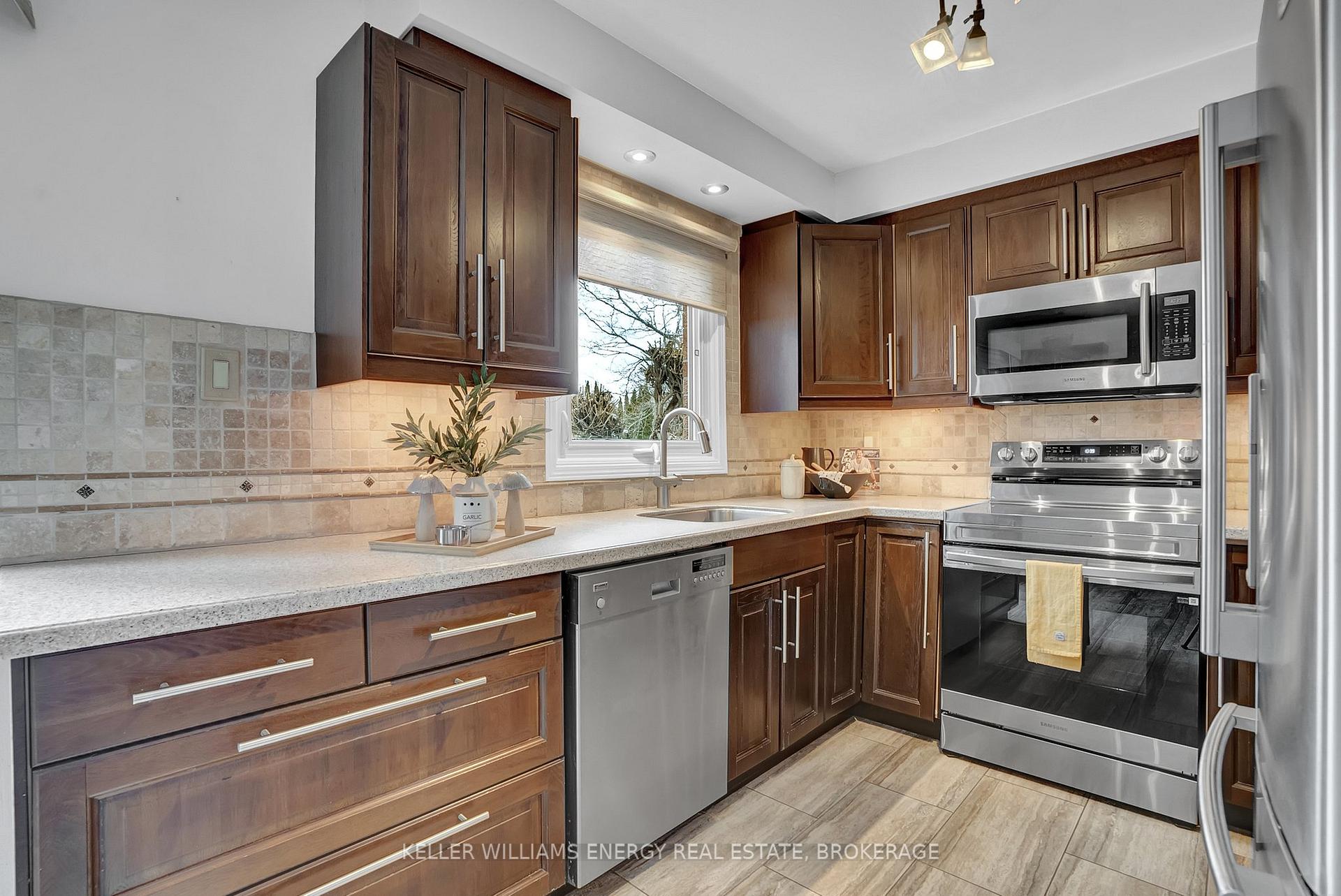 Photo 10 of 74 Kearney Drive, Ajax, Central West — HOMEH