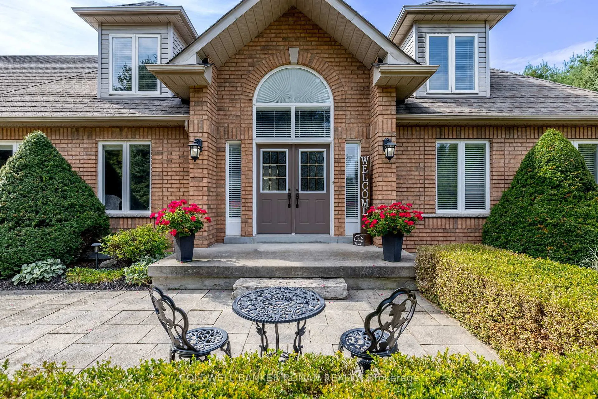 Photo 9 of 16 Indiana Drive, Caledon, Palgrave — HOMEH