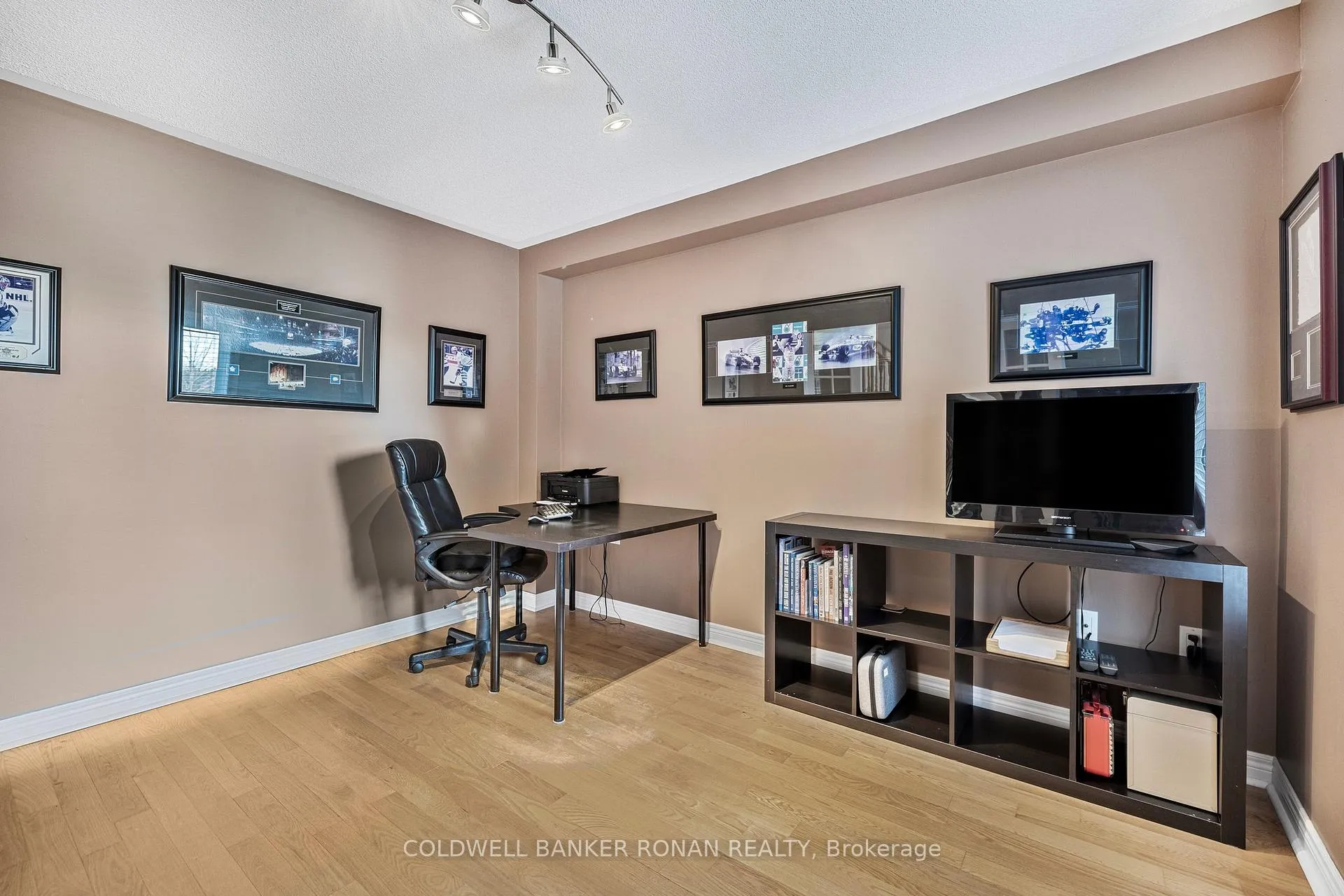 Photo 15 of 16 Indiana Drive, Caledon, Palgrave — HOMEH