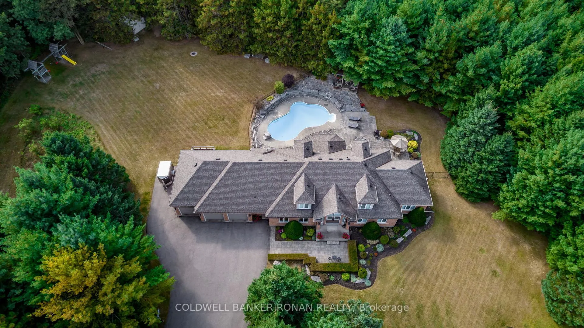 Photo 44 of 16 Indiana Drive, Caledon, Palgrave — HOMEH
