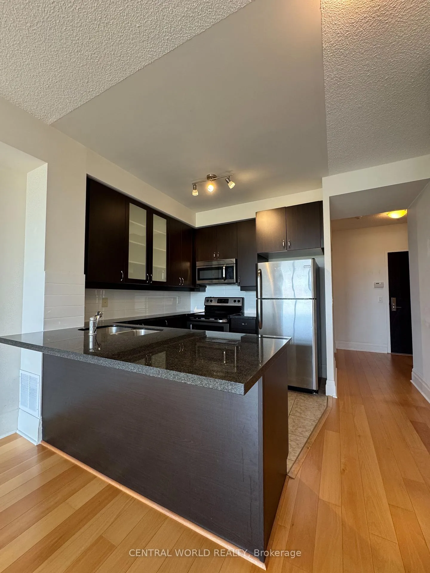 Photo 2 of Unit 205, 131 Upper Duke Crescent, Markham, Unionville — HOMEH