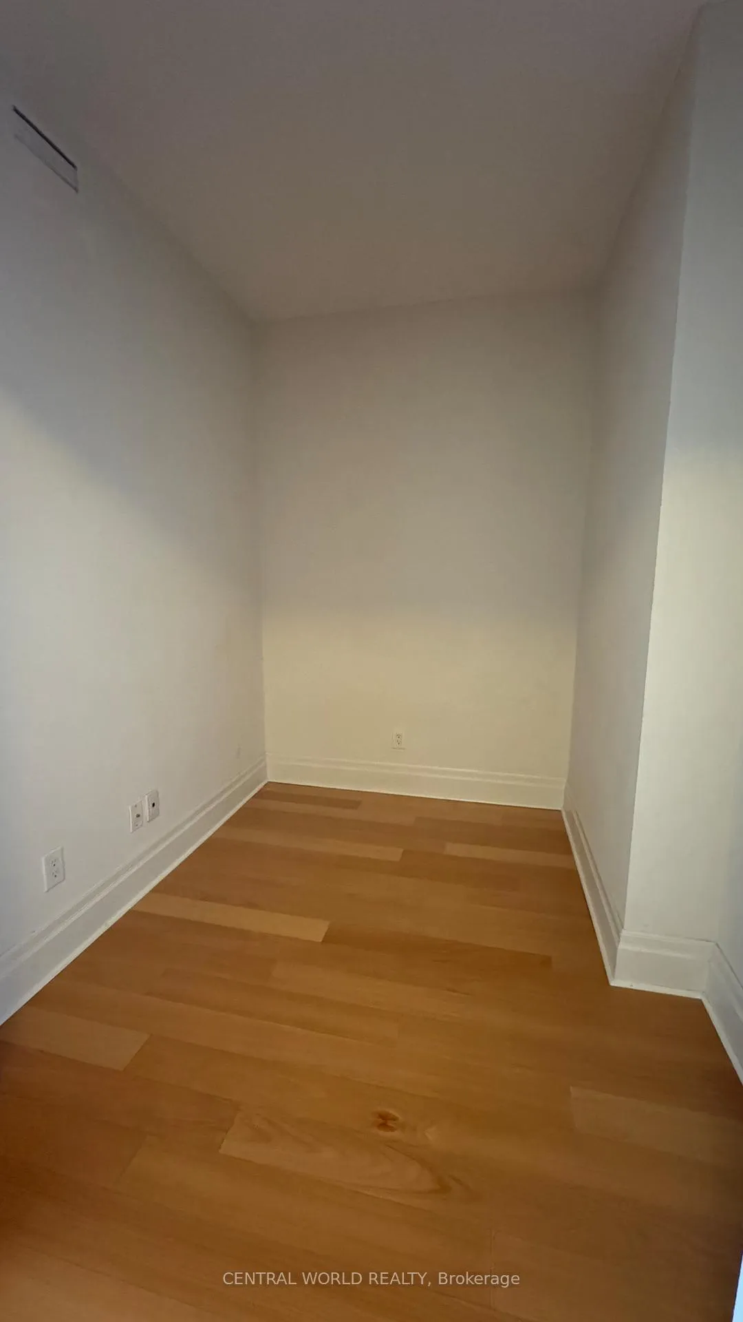 Photo 8 of Unit 205, 131 Upper Duke Crescent, Markham, Unionville — HOMEH