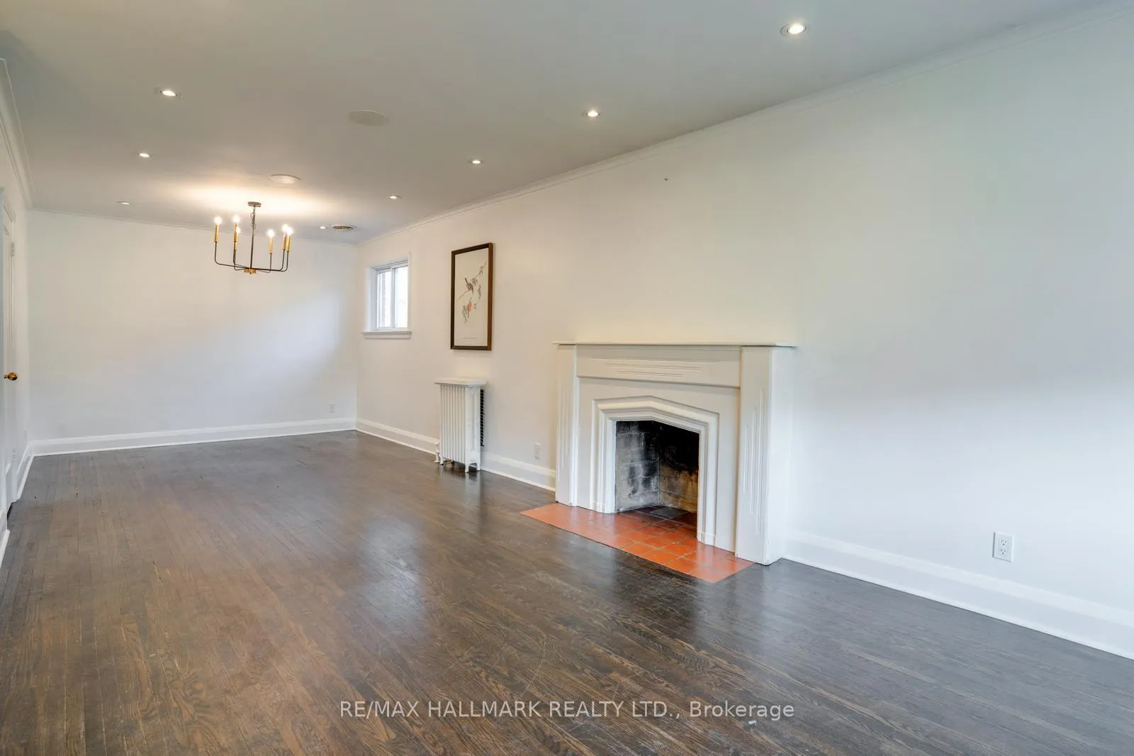 Photo 7 of 10 Coxwell Boulevard, Toronto, East York — HOMEH