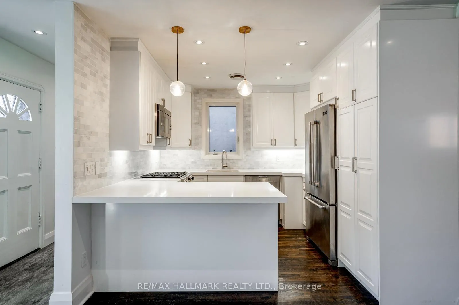 Photo 15 of 10 Coxwell Boulevard, Toronto, East York — HOMEH