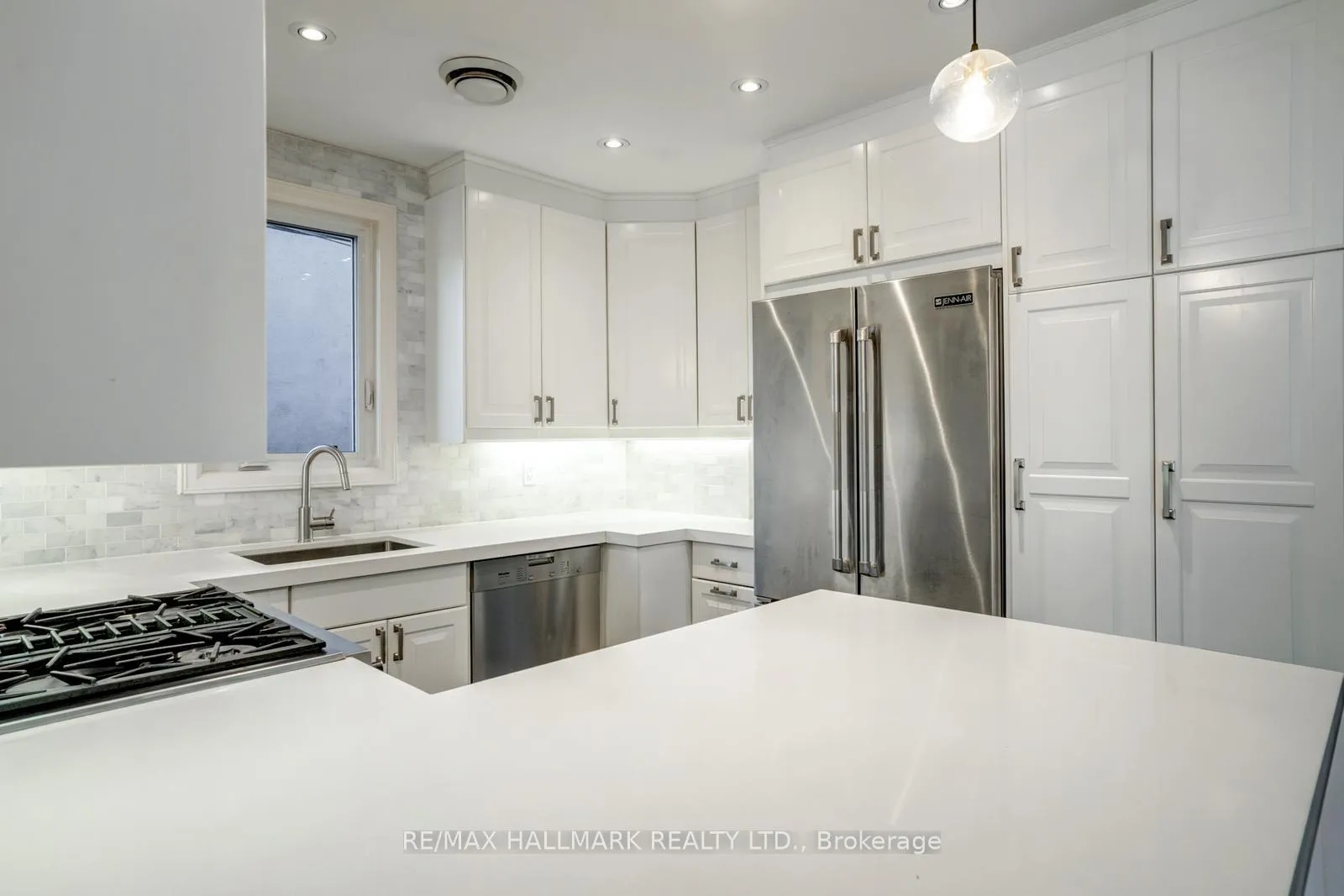 Photo 17 of 10 Coxwell Boulevard, Toronto, East York — HOMEH