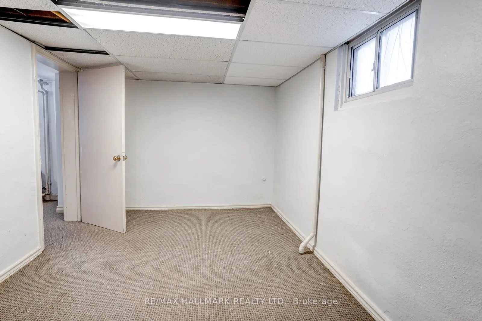 Photo 27 of 10 Coxwell Boulevard, Toronto, East York — HOMEH