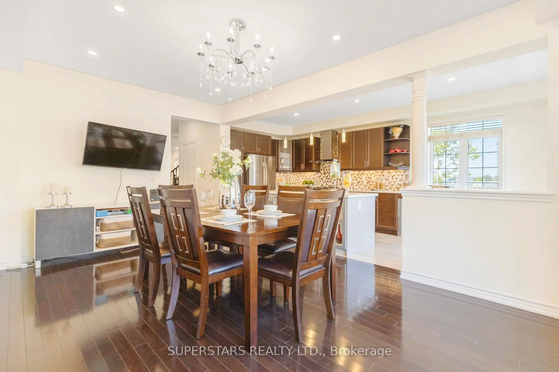 Photo 9 of 70 Living Crescent, Markham, Victoria Square — HOMEH