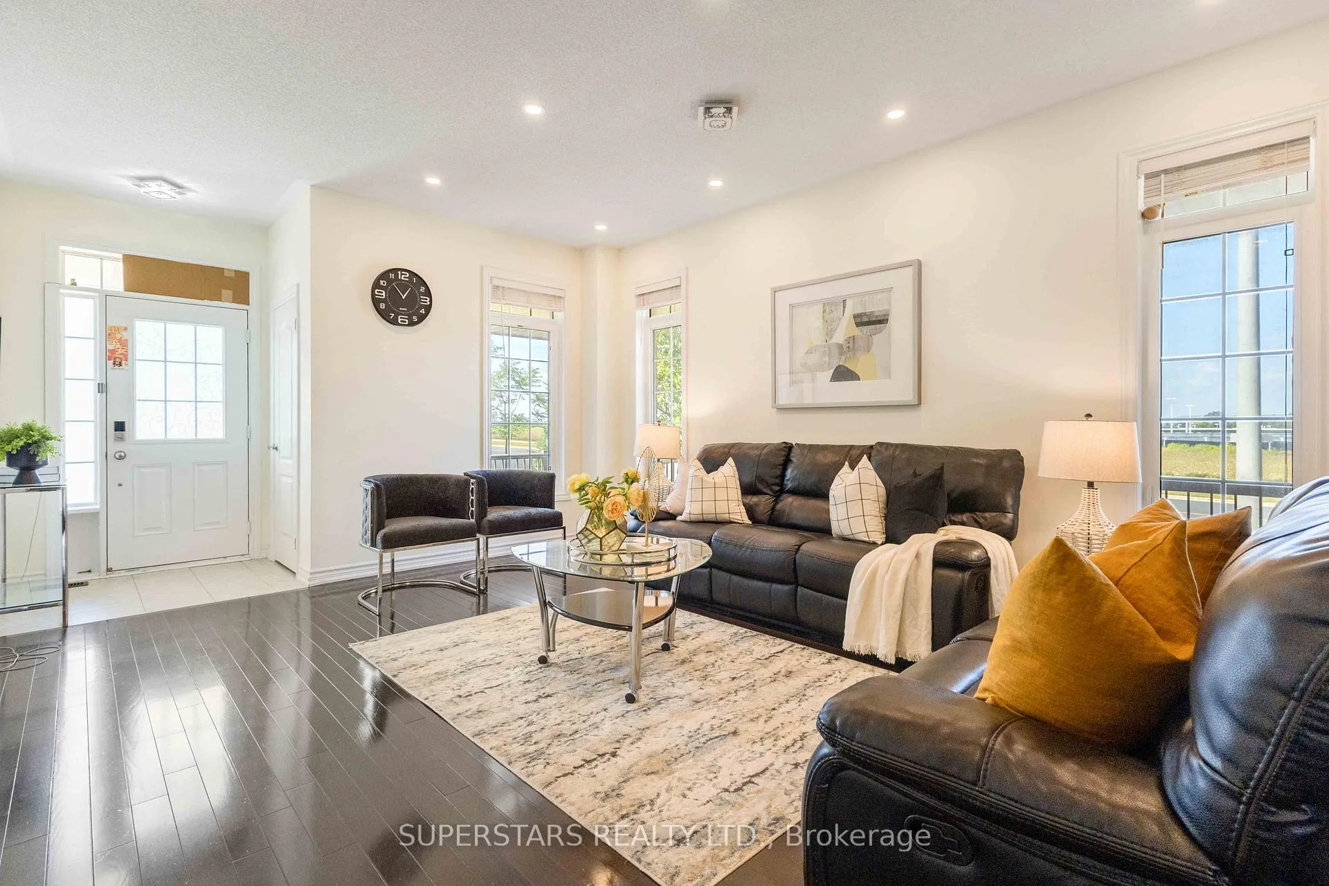 Photo 12 of 70 Living Crescent, Markham, Victoria Square — HOMEH