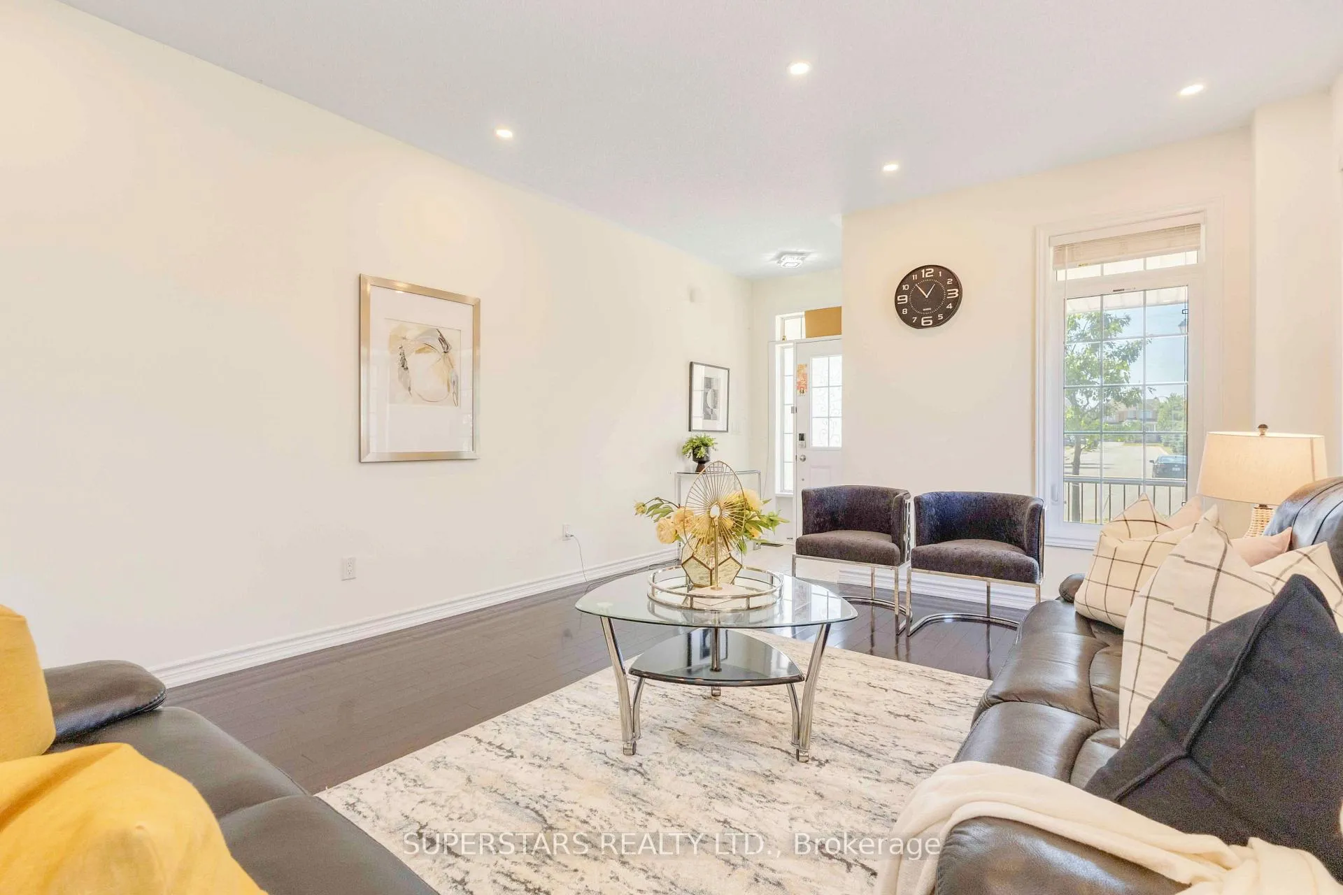 Photo 13 of 70 Living Crescent, Markham, Victoria Square — HOMEH