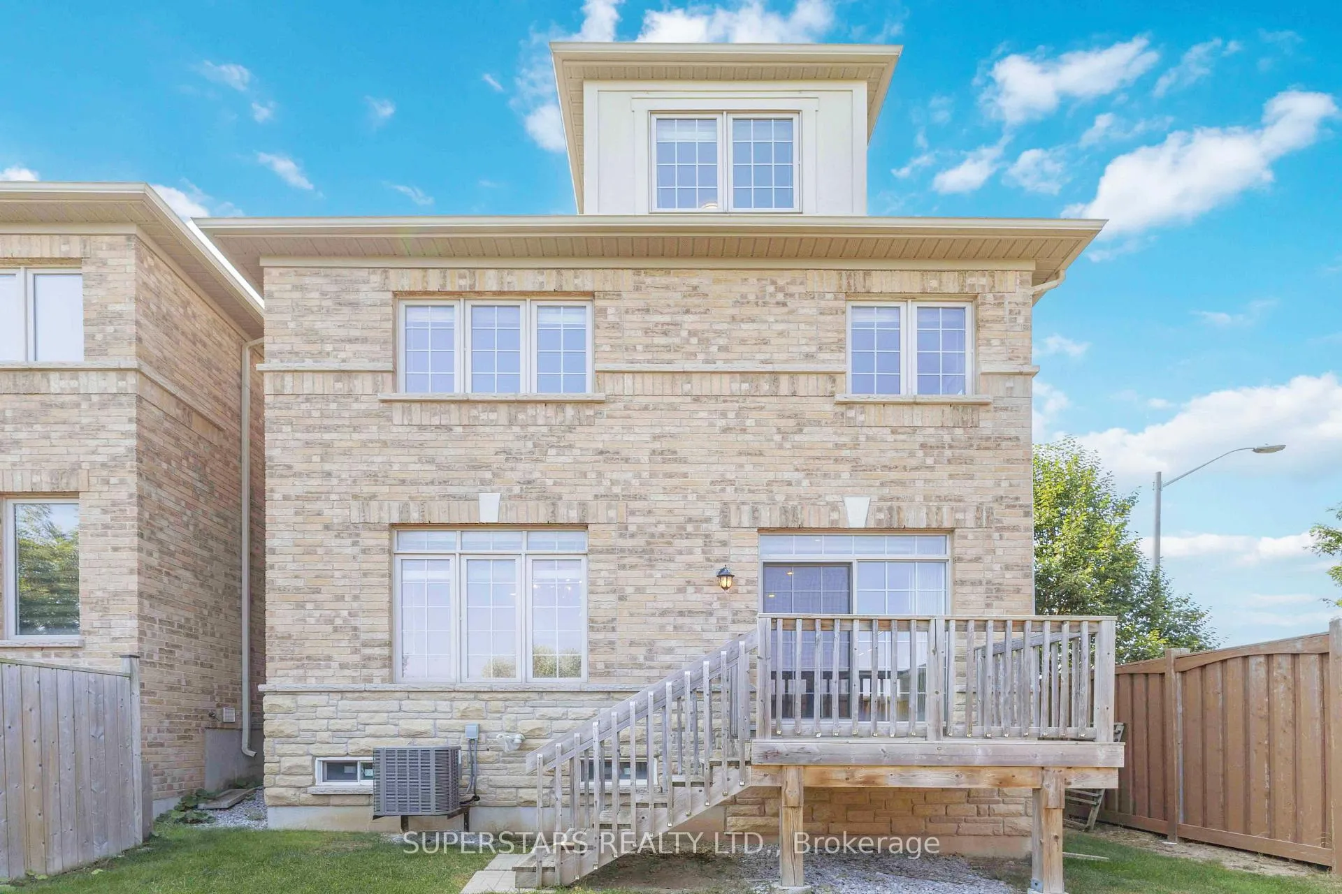 Photo 32 of 70 Living Crescent, Markham, Victoria Square — HOMEH