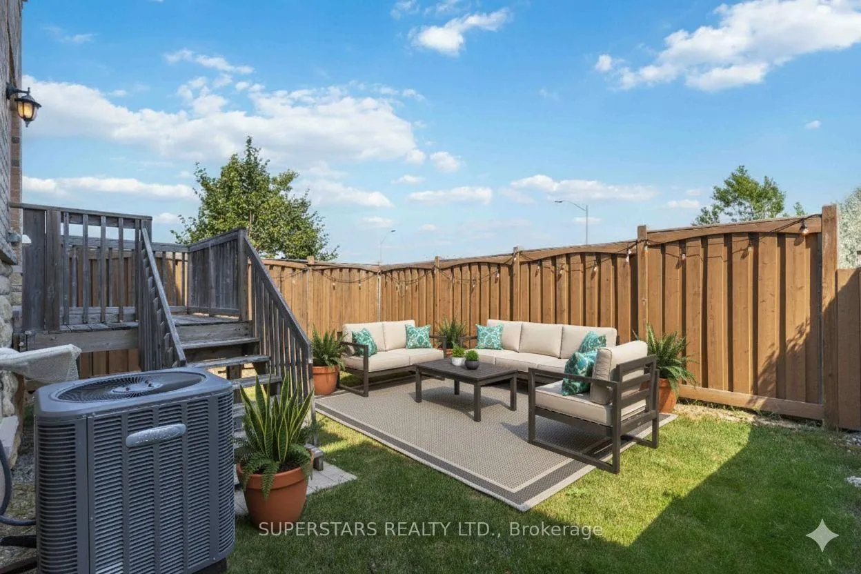 Photo 33 of 70 Living Crescent, Markham, Victoria Square — HOMEH