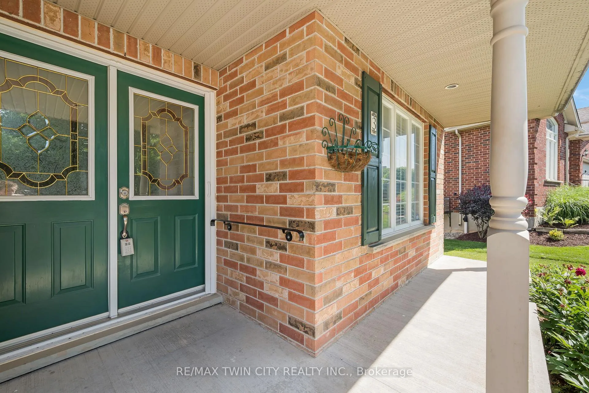 Photo 3 of 3 Firella Place, Wellesley — HOMEH