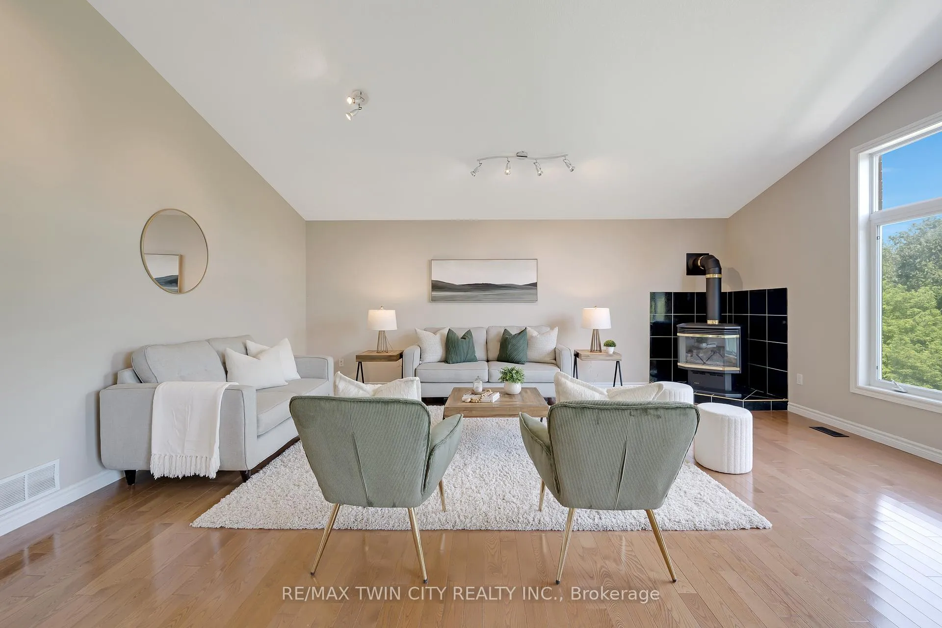 Photo 5 of 3 Firella Place, Wellesley — HOMEH