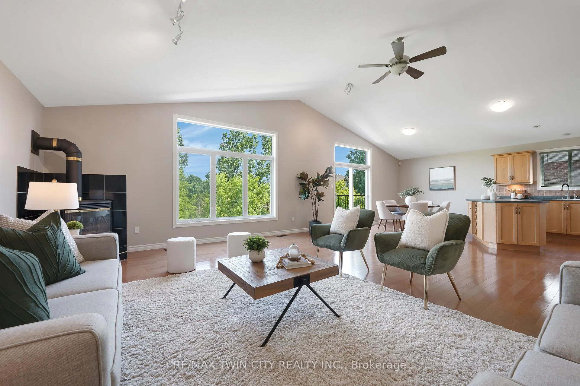 Photo 8 of 3 Firella Place, Wellesley — HOMEH
