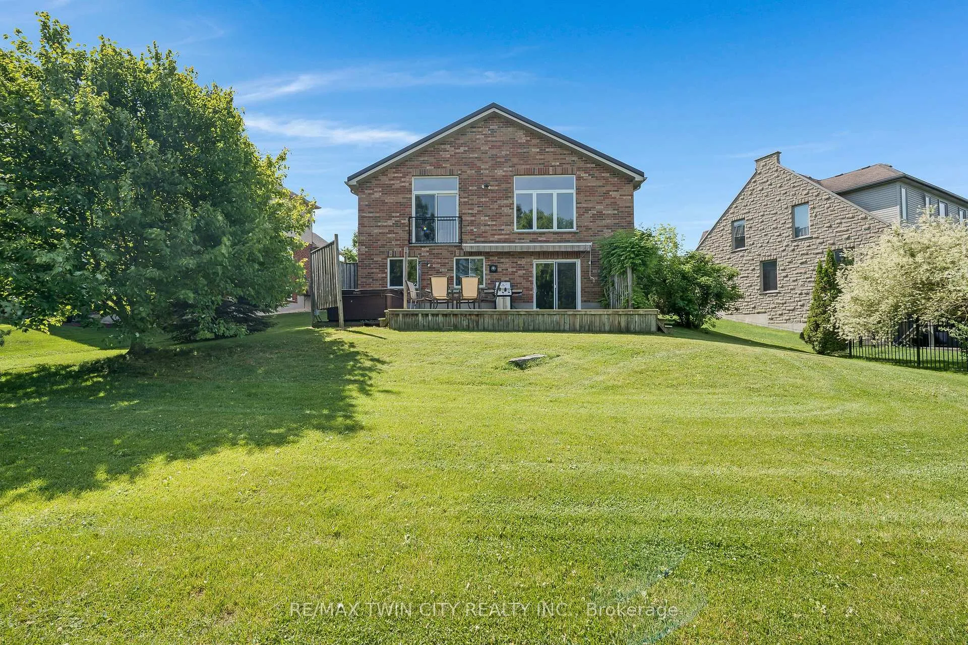 Photo 34 of 3 Firella Place, Wellesley — HOMEH