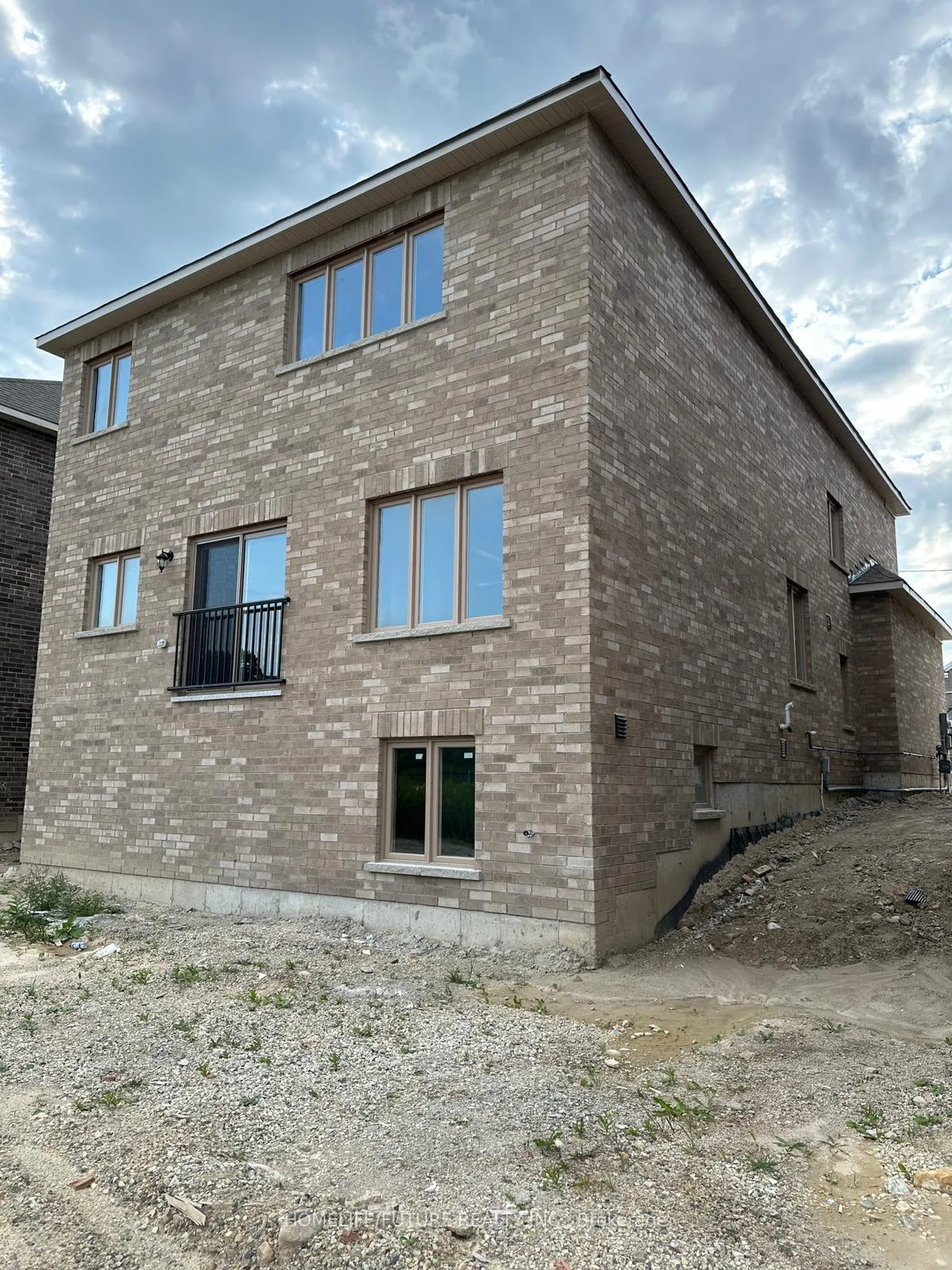Photo 2 of 345 Russell Street, Southgate — HOMEH