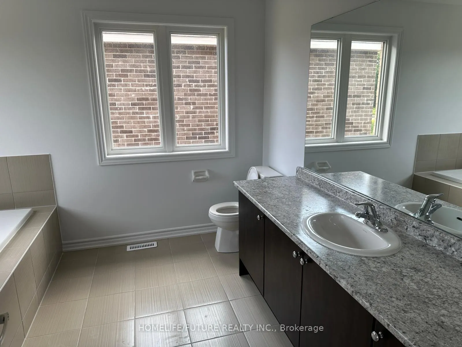 Photo 11 of 345 Russell Street, Southgate — HOMEH
