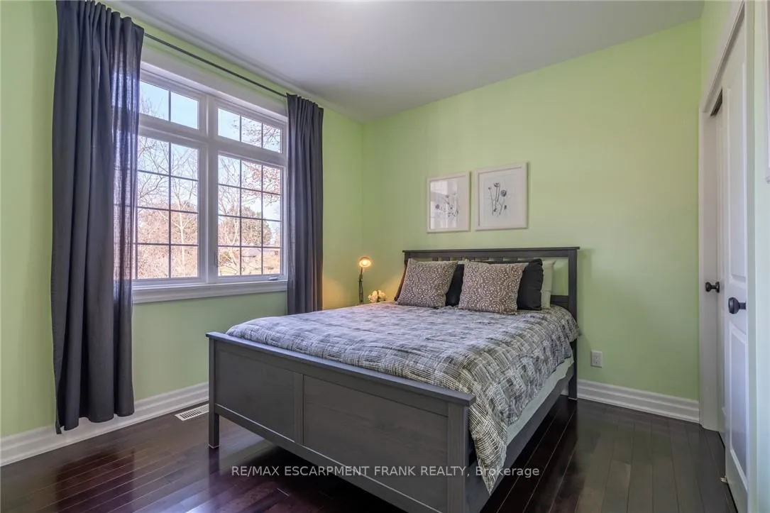 Photo 12 of 157 Terrence Park Drive, Hamilton, Ancaster — HOMEH