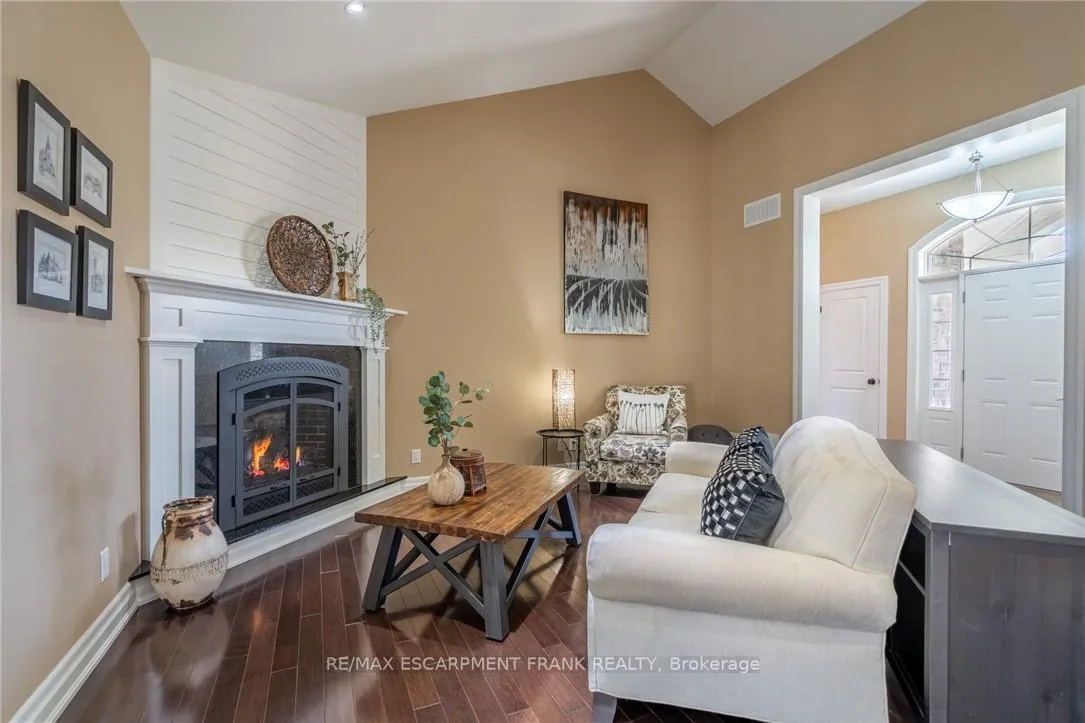 Photo 14 of 157 Terrence Park Drive, Hamilton, Ancaster — HOMEH