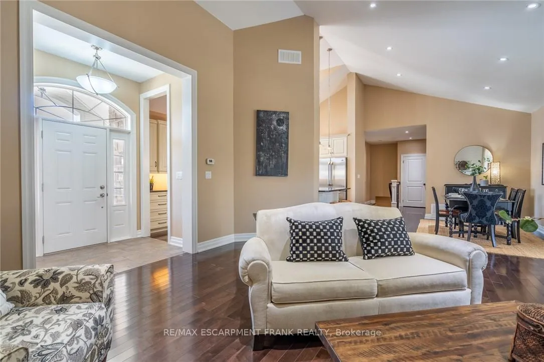 Photo 15 of 157 Terrence Park Drive, Hamilton, Ancaster — HOMEH