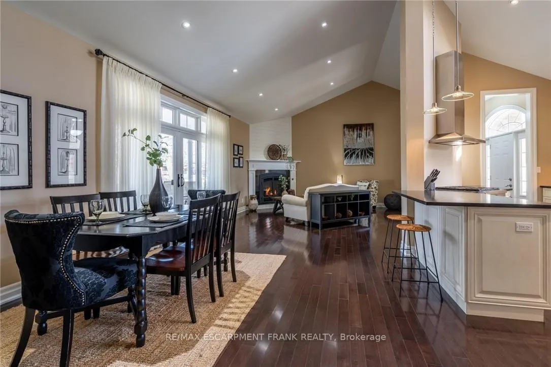 Photo 23 of 157 Terrence Park Drive, Hamilton, Ancaster — HOMEH