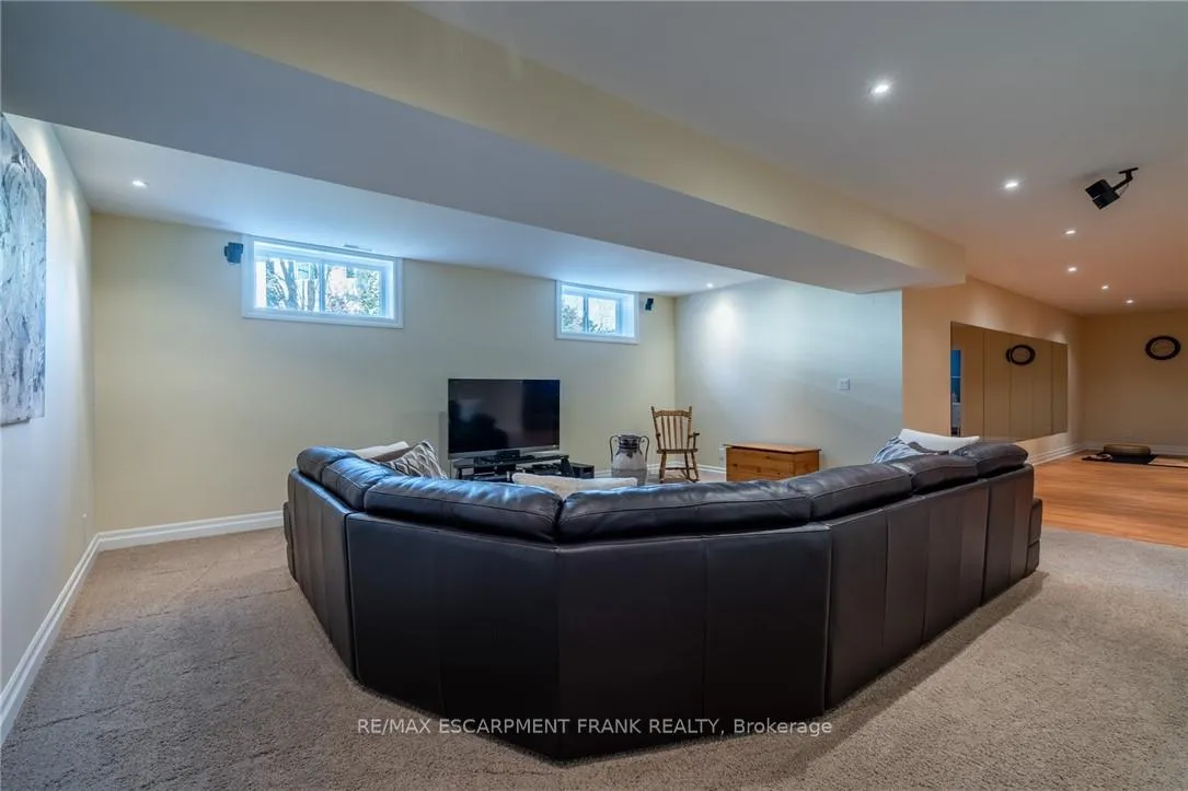 Photo 31 of 157 Terrence Park Drive, Hamilton, Ancaster — HOMEH