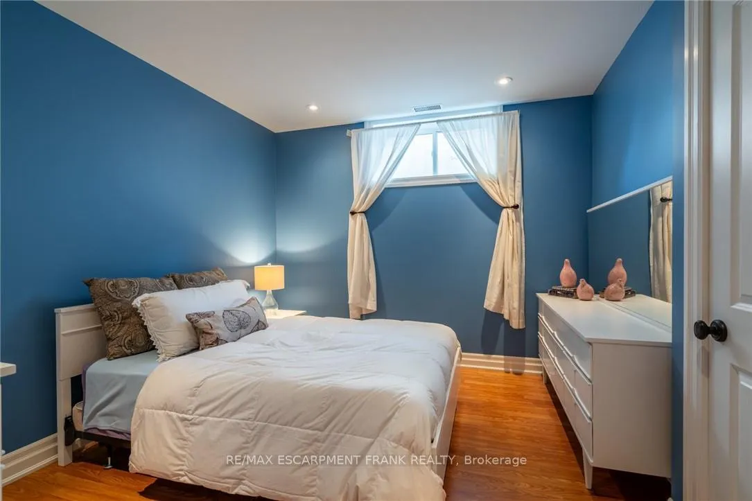 Photo 37 of 157 Terrence Park Drive, Hamilton, Ancaster — HOMEH