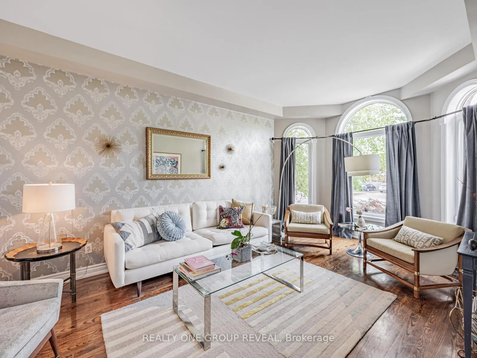 Photo 3 of 862 Baylawn Drive, Pickering, Liverpool — HOMEH