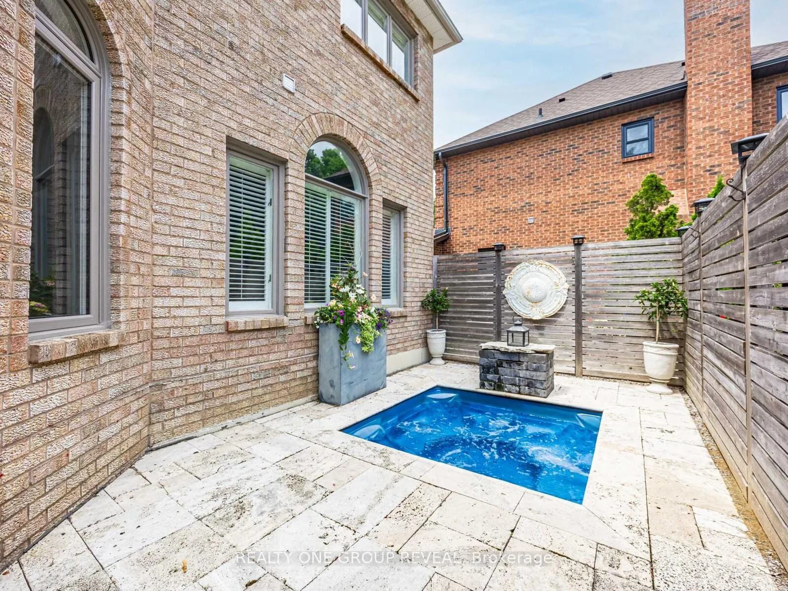 Photo 22 of 862 Baylawn Drive, Pickering, Liverpool — HOMEH