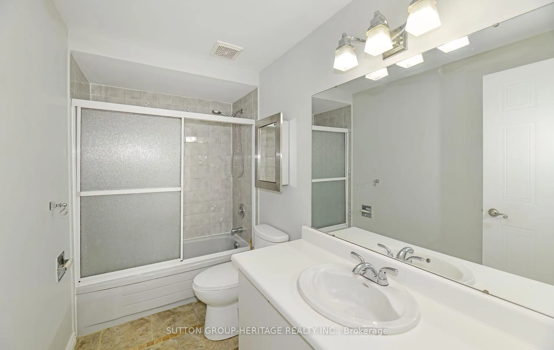 Photo 21 of 117 Reed Drive, Ajax, Central — HOMEH