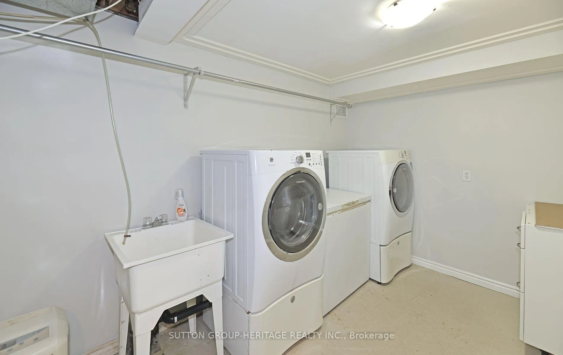 Photo 23 of 117 Reed Drive, Ajax, Central — HOMEH