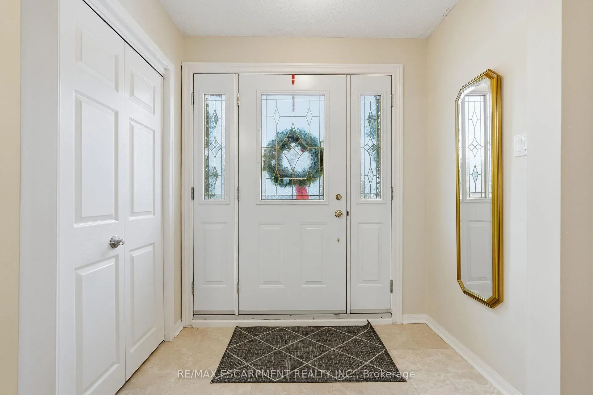 Photo 4 of 92 Briarwood Road, Markham, Unionville — HOMEH