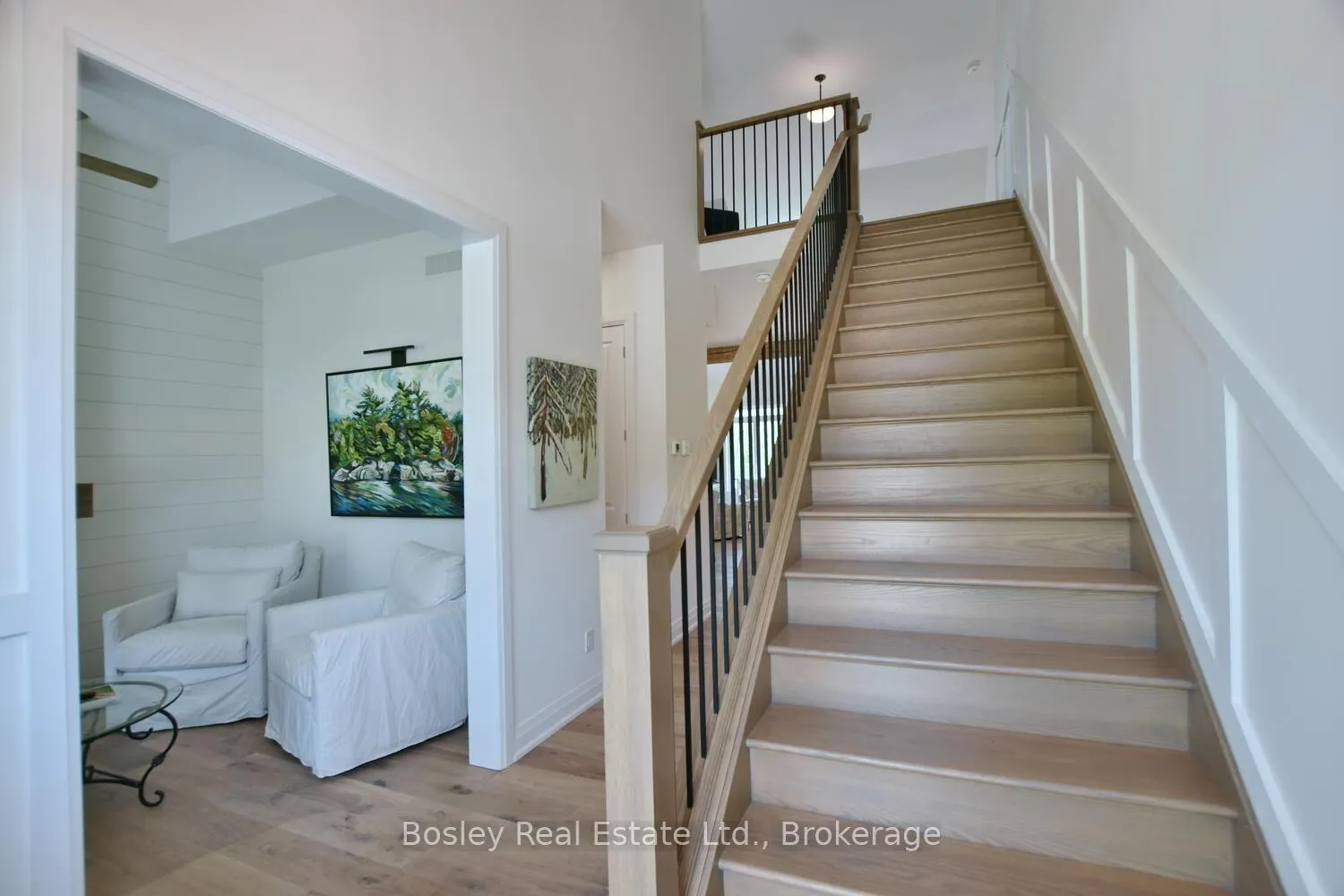 Photo 2 of 148 Timber Lane, Vaughan, East Woodbridge — HOMEH