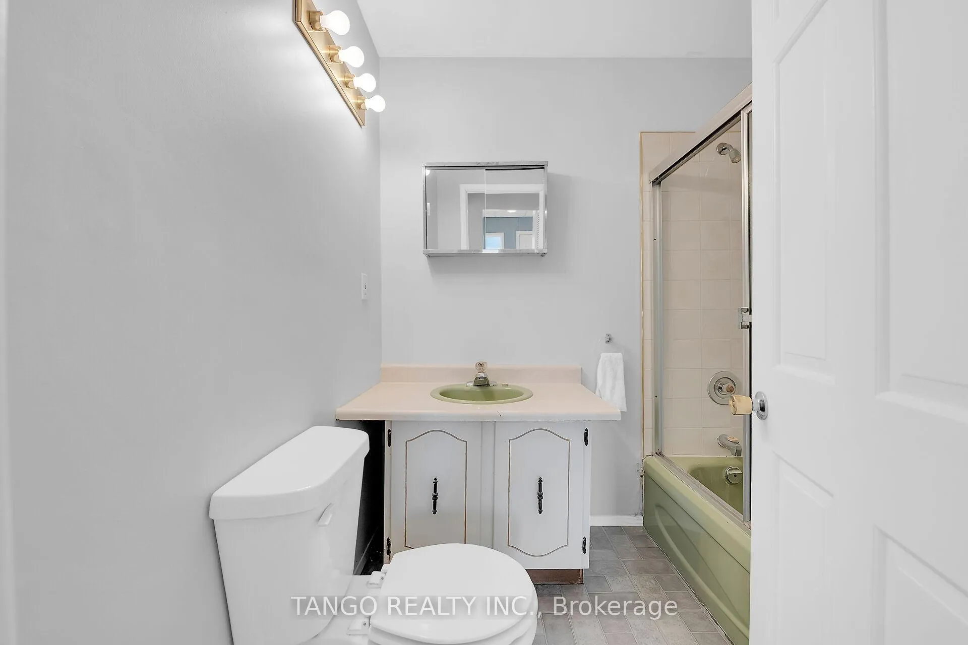 Photo 18 of 2 Ingram Place, St. Catharines, Oakdale — HOMEH