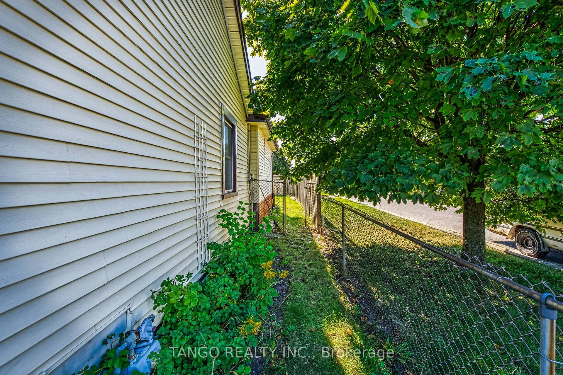 Photo 19 of 2 Ingram Place, St. Catharines, Oakdale — HOMEH