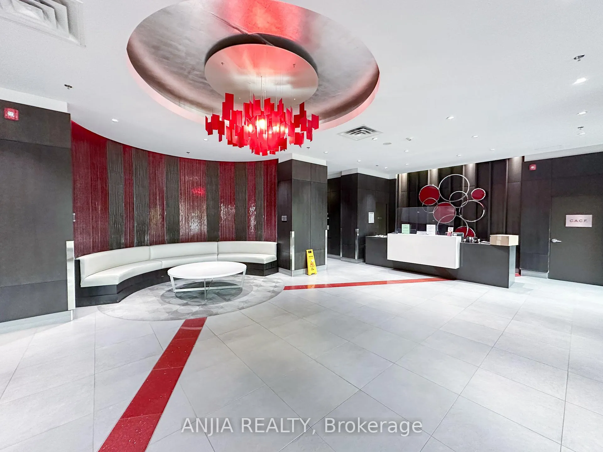 Photo 3 of Unit 332, 540 Bur Oak Avenue, Markham, Berczy — HOMEH