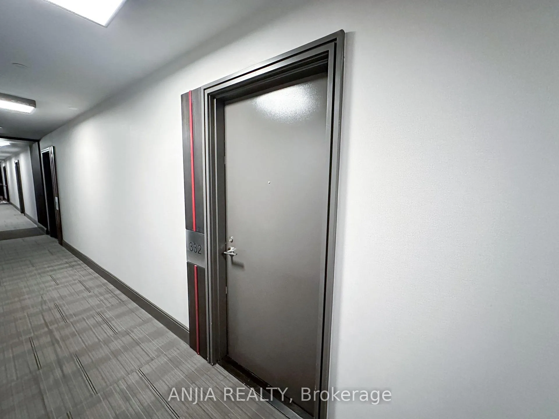 Photo 4 of Unit 332, 540 Bur Oak Avenue, Markham, Berczy — HOMEH