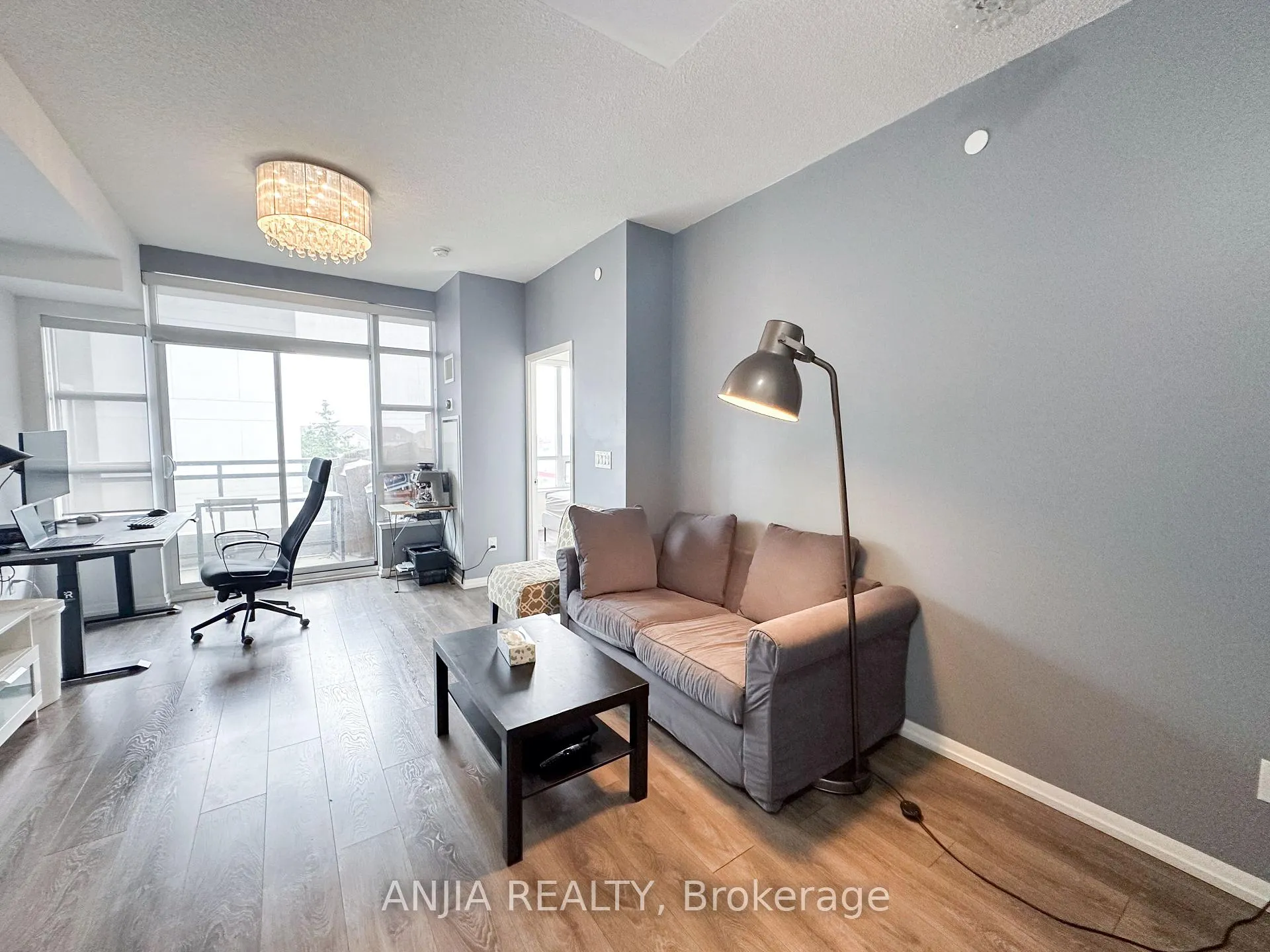 Photo 8 of Unit 332, 540 Bur Oak Avenue, Markham, Berczy — HOMEH