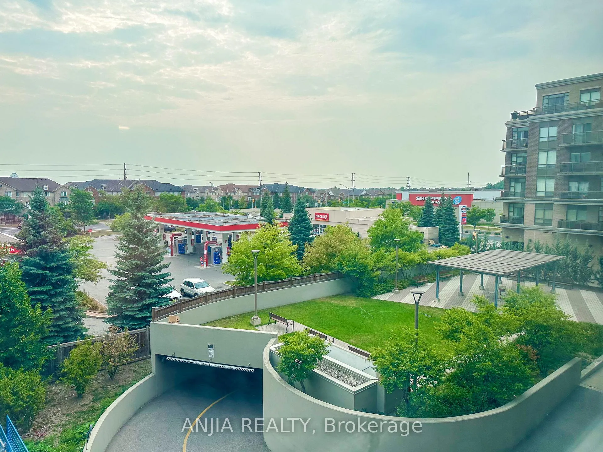 Photo 20 of Unit 332, 540 Bur Oak Avenue, Markham, Berczy — HOMEH
