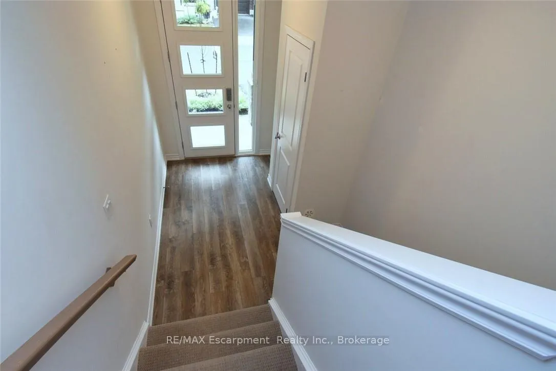 Photo 4 of Unit 4, 187 Wilson Street W, Hamilton, Ancaster — HOMEH