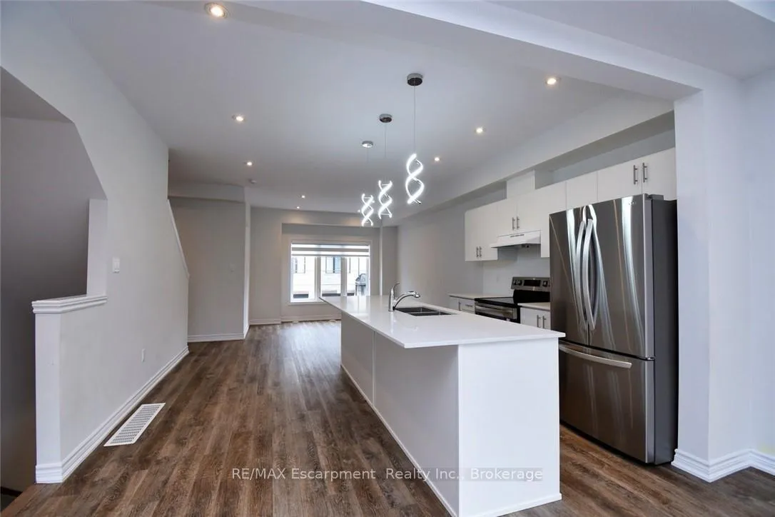 Photo 15 of Unit 4, 187 Wilson Street W, Hamilton, Ancaster — HOMEH