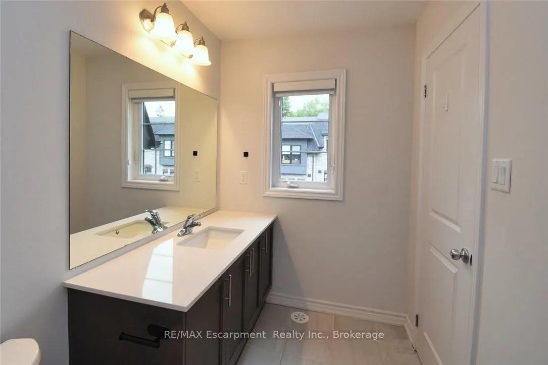 Photo 24 of Unit 4, 187 Wilson Street W, Hamilton, Ancaster — HOMEH