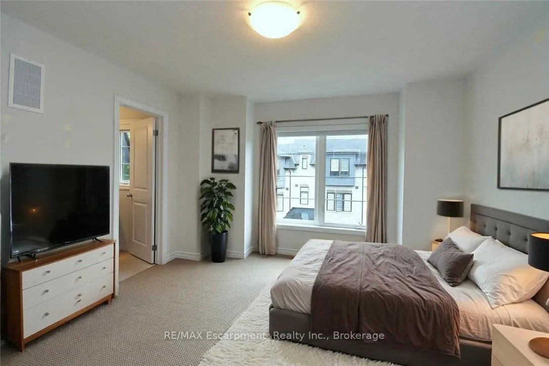 Photo 28 of Unit 4, 187 Wilson Street W, Hamilton, Ancaster — HOMEH